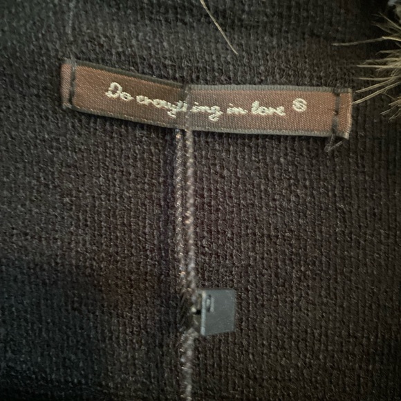 NWT Do anything in love black poncho with faux fur trim, one size - Picture 9 of 10